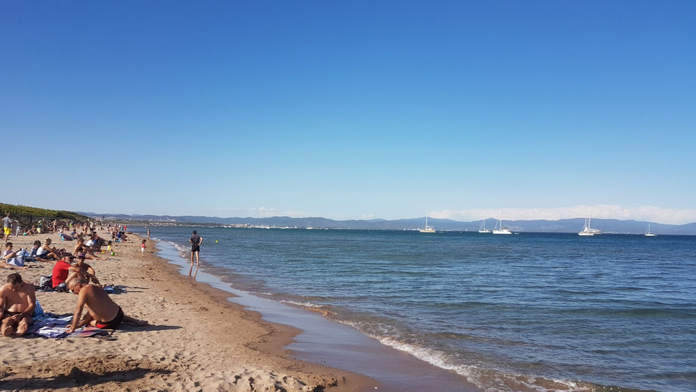 Andreas erkundet einmal alleine den Strand