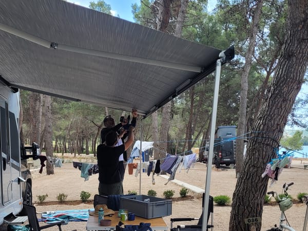 28.05.25 Markisen-Reparatur
