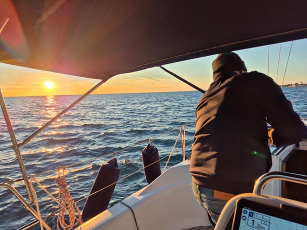 26.09.26 3 Wochen ⛵️: Sunset sailing nach Mirna